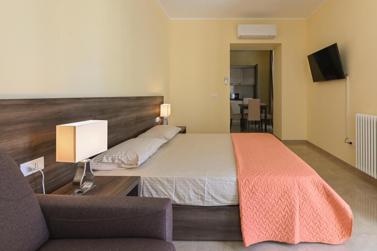 Adria Luxury Residence - Centro Trieste Eksteriør billede