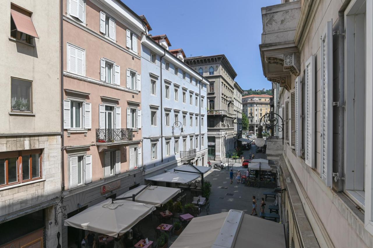 Adria Luxury Residence - Centro Trieste Eksteriør billede
