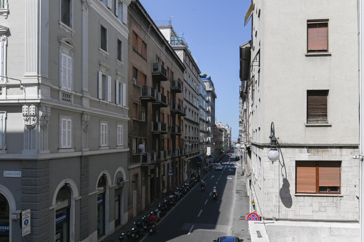 Adria Luxury Residence - Centro Trieste Eksteriør billede