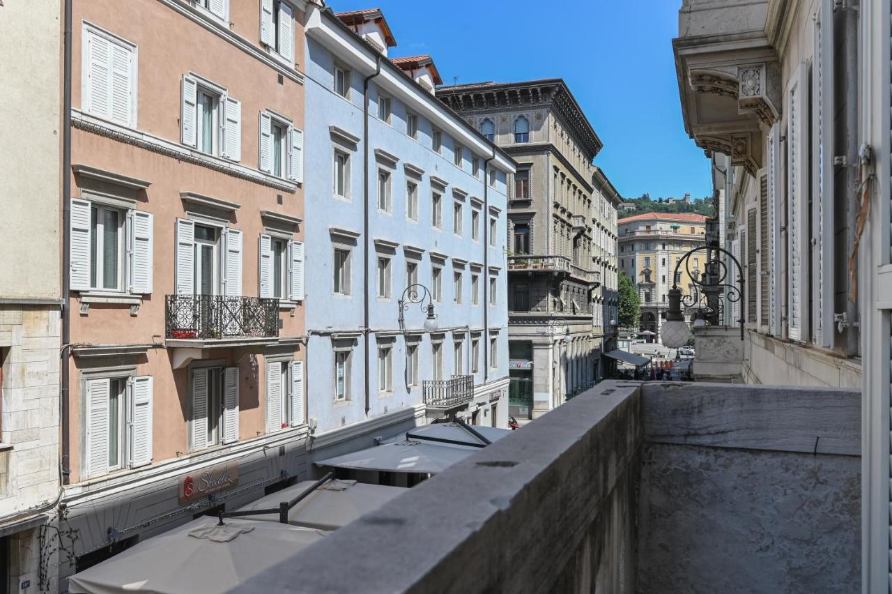 Adria Luxury Residence - Centro Trieste Eksteriør billede